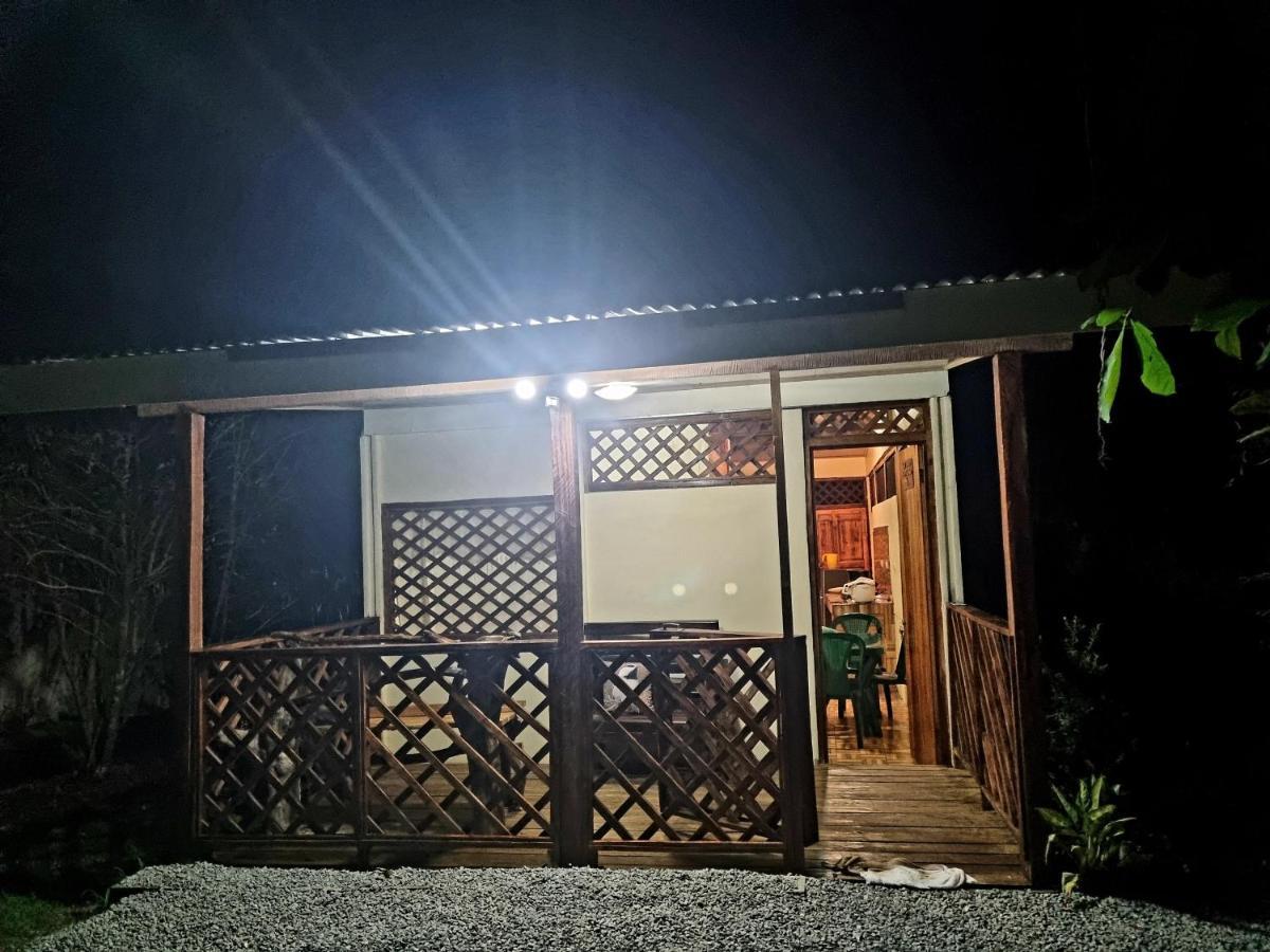 אוביטה Ballena Oasis Homes & Glamping מראה חיצוני תמונה