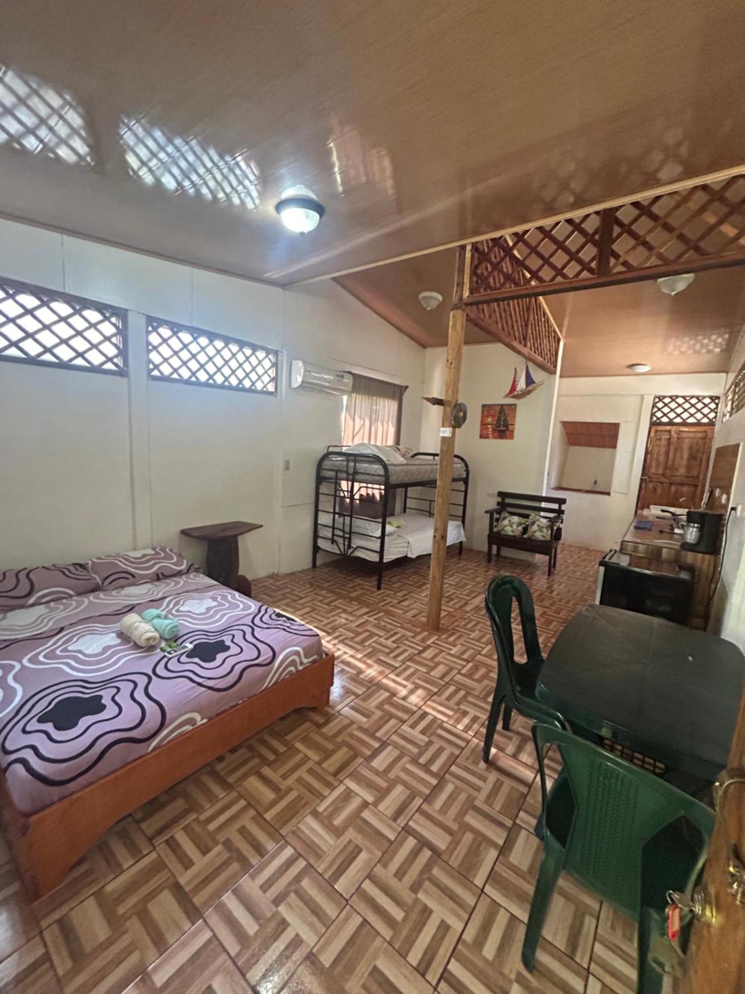 אוביטה Ballena Oasis Homes & Glamping מראה חיצוני תמונה
