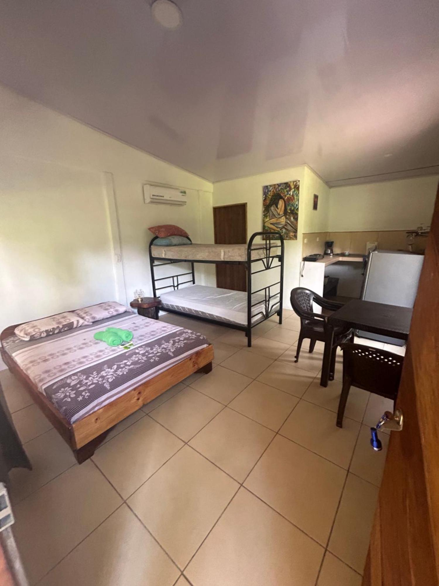 אוביטה Ballena Oasis Homes & Glamping מראה חיצוני תמונה